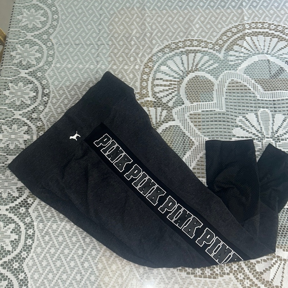 PINK Victoria’s Secret yoga long pants size Small color: gray
